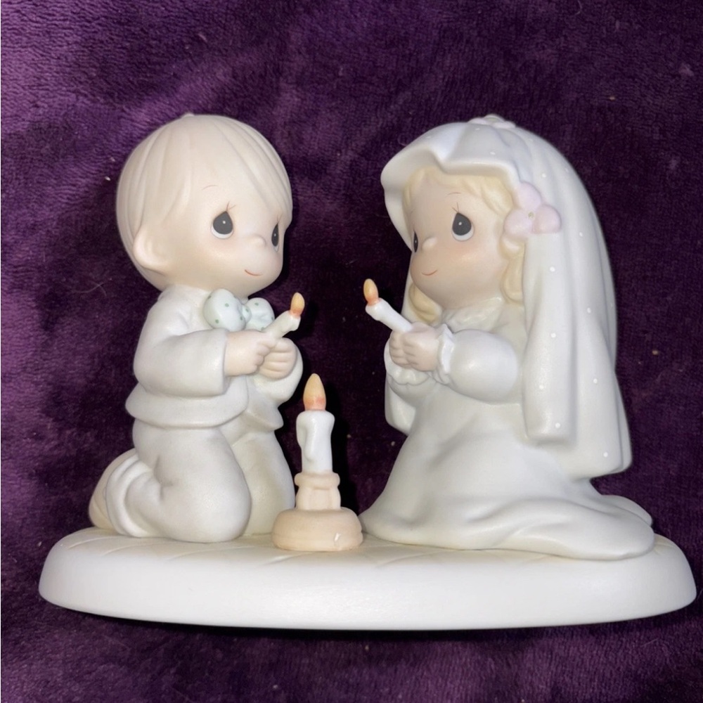Precious Moments 1988 The Lord Is Your Light To Happiness In Box Bride and Groom